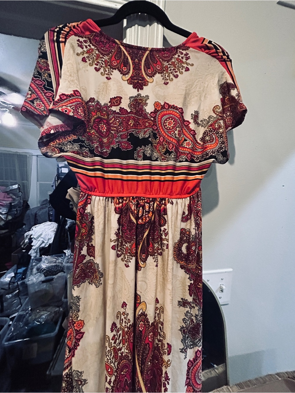bailey blue Cream & Red Paisley V‑Neck Maxi Dress - Picture 6 of 8
